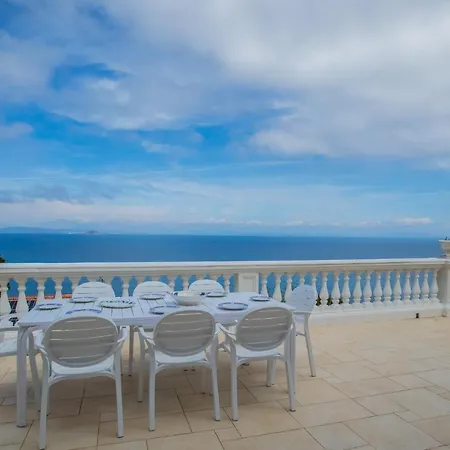 Porticciolo فيلة ريو مارينا