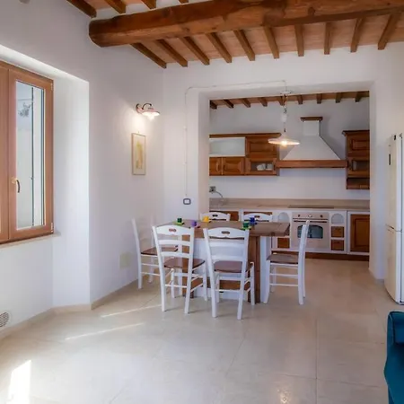 Porticciolo ريو مارينا